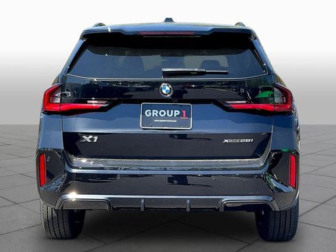 New 2026 BMW X1 xDrive28i w/ Technology Package AWD/4WD image 4
