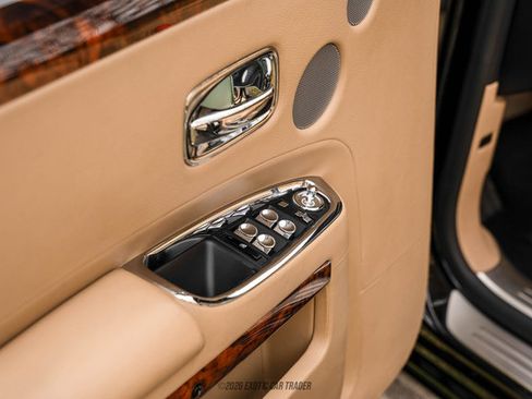 Used 2014 Rolls-Royce Ghost image 72