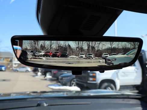 New 2026 Chevrolet Equinox LT w/ Convenience Package II image 18