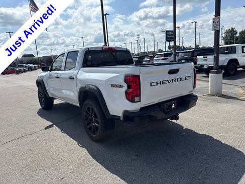 Used 2024 Chevrolet Colorado Trail Boss w/ Technology Package AWD/4WD image 5