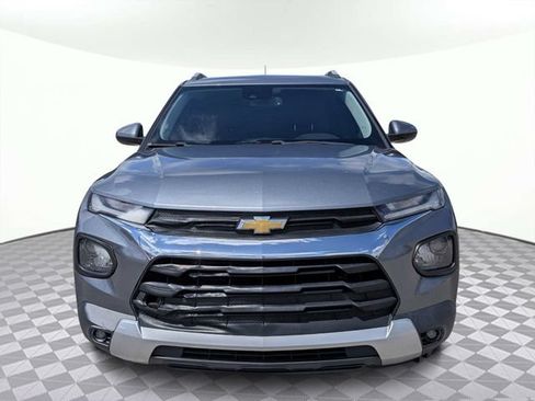 Used 2022 Chevrolet TrailBlazer LT w/ Convenience Package FWD image 9