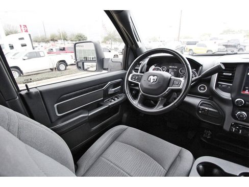 Used 2024 RAM 3500 Big Horn image 6