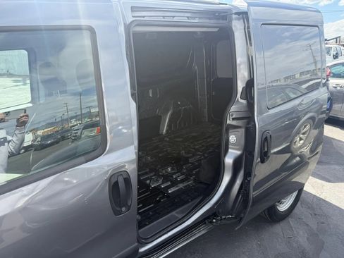 Used 2019 RAM ProMaster City Tradesman image 12