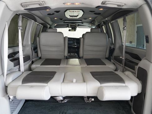 Used 2020 Chevrolet Express 2500 w/ Enhanced Convenience Package image 43