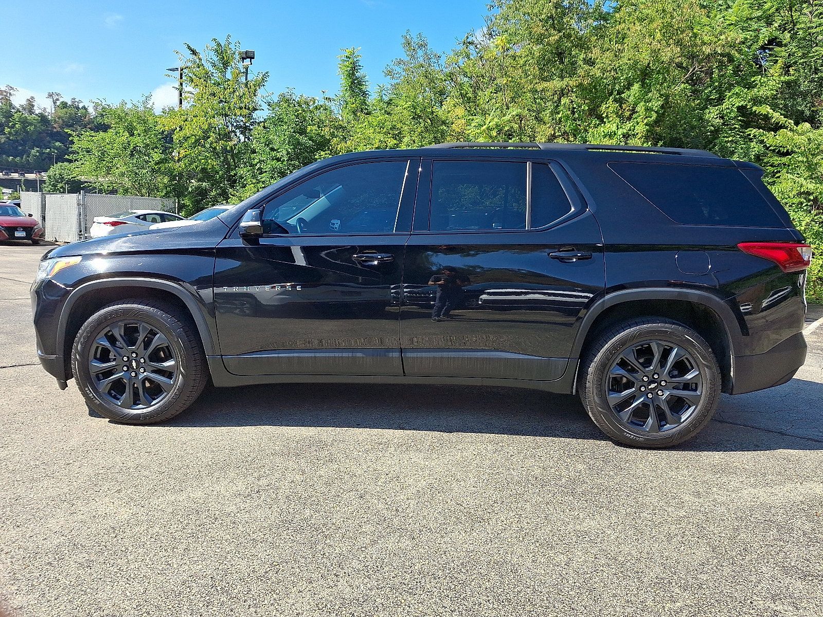 Used 2020 Chevrolet Traverse RS w/ LPO, Cargo Package AWD/4WD image 7