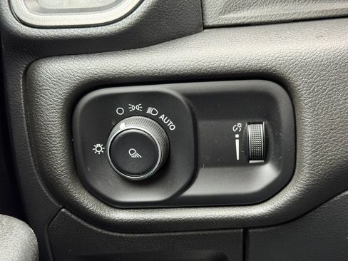 Used 2022 RAM 1500 Tradesman AWD/4WD image 32