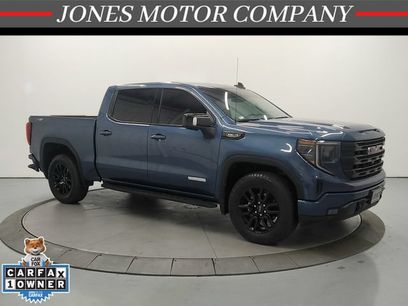 Used 2026 GMC Sierra 1500 Elevation w/ Elevation Premium Package