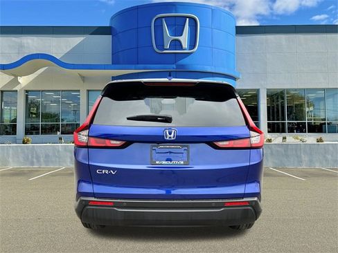 Used 2024 Honda CR-V EX-L image 3