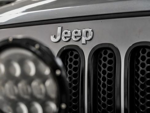 Used 2015 Jeep Wrangler Unlimited Sport w/ Quick Order Package 24S AWD/4WD image 57