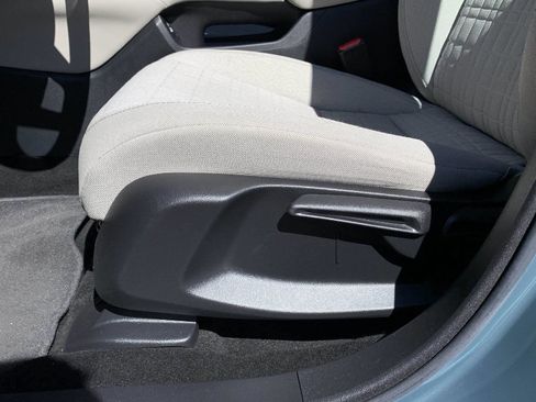 Certified 2023 Honda HR-V LX image 36