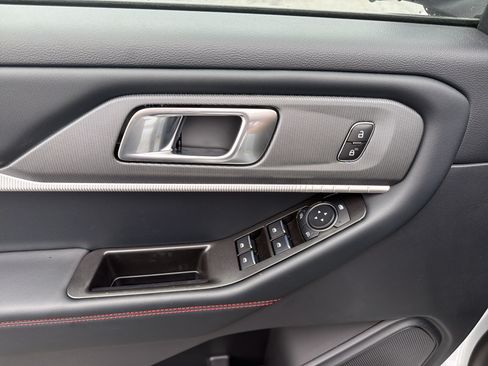 Used 2026 Ford Explorer ST-Line AWD/4WD image 20