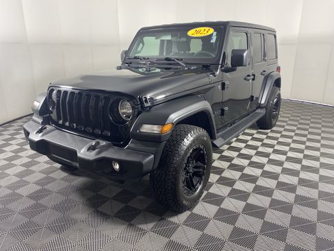 Used 2023 Jeep Wrangler Unlimited Sport AWD/4WD image 10