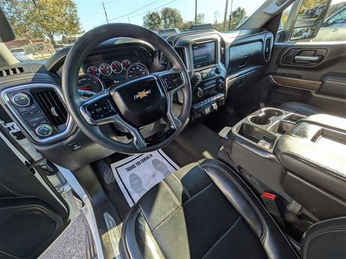 Used 2021 Chevrolet Silverado 2500 LT w/ Z71 Off-Road Package image 16