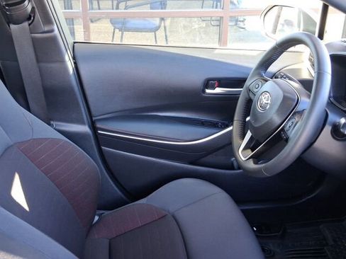 Used 2024 Toyota Corolla SE w/ SE Package image 21