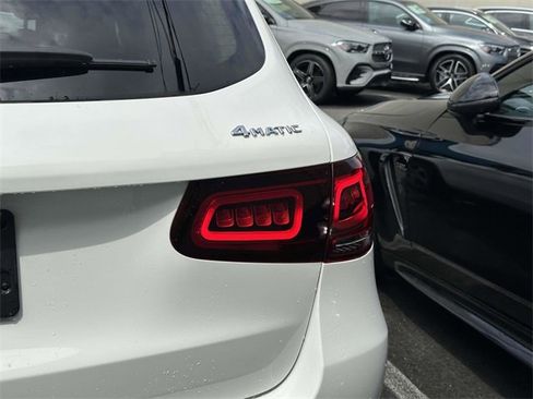 Certified 2022 Mercedes-Benz GLC 300 4MATIC image 8