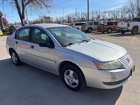 Used 2005 Saturn ION Level 1 image 4