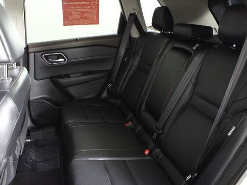 Certified 2021 Nissan Rogue SV w/ Premium Package FWD image 22