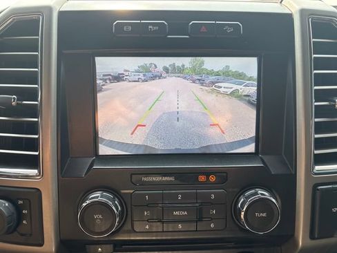 Used 2017 Ford F250 Lariat w/ Lariat Value Package AWD/4WD image 14
