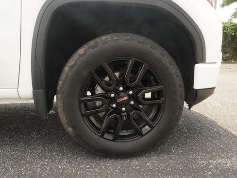 Used 2024 GMC Sierra 1500 Pro w/ Graphite Edition AWD/4WD image 35