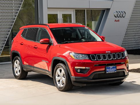Used 2021 Jeep Compass Latitude w/ Convenience Group image 2