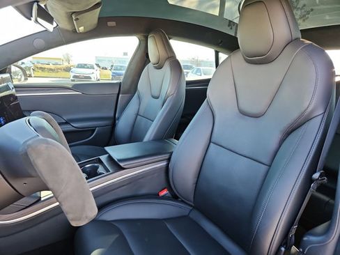 Used 2022 Tesla Model S image 16