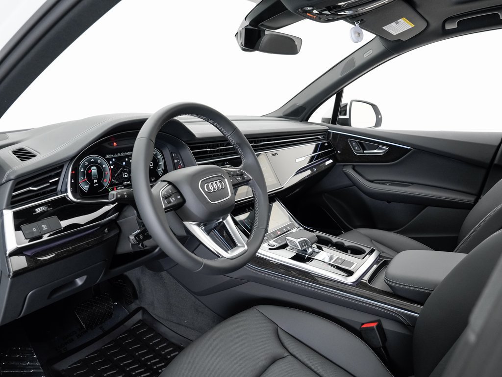 Certified 2025 Audi Q7 3.0T Premium Plus w/ Premium Plus Package AWD/4WD image 4