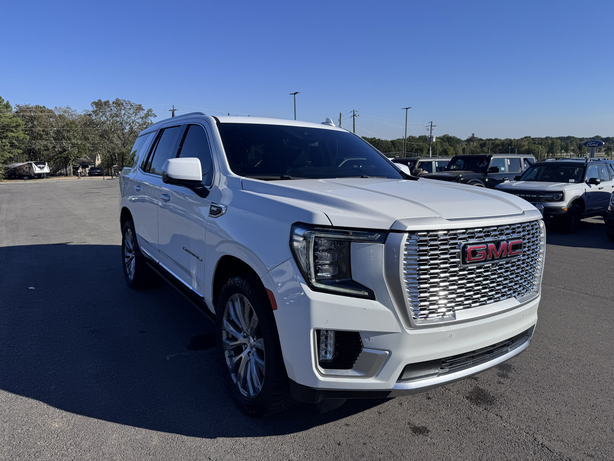 Used 2023 GMC Yukon Denali w/ Max Trailering Package RWD image 3