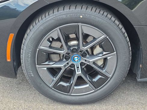 Used 2023 BMW i4 eDrive35 w/ Premium Package RWD image 13