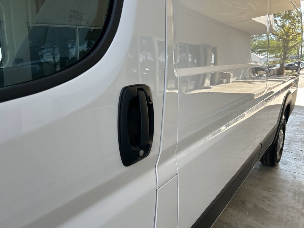 Used 2024 RAM ProMaster 3500 w/ Delivery Van Package FWD image 16