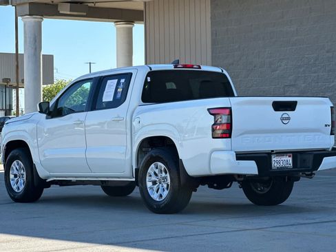 Used 2024 Nissan Frontier SV w/ Technology Package RWD image 5