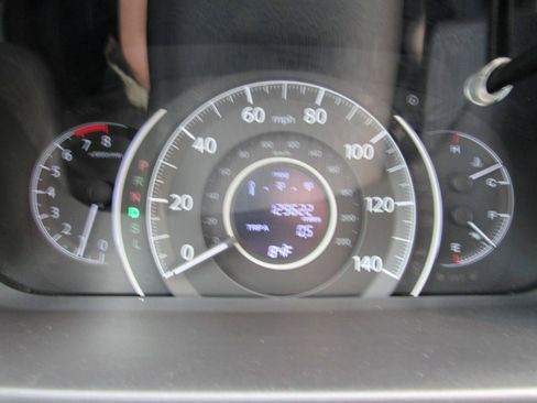 Used 2015 Honda CR-V LX image 16