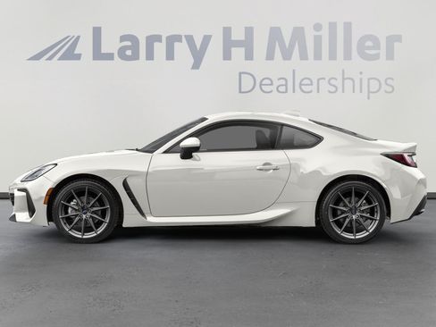 Used 2023 Subaru BRZ Limited RWD image 3