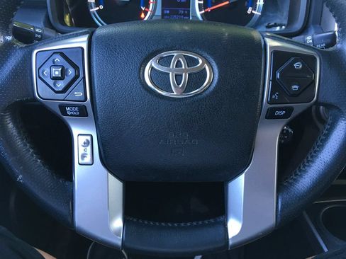 Used 2015 Toyota 4Runner SR5 AWD/4WD image 13