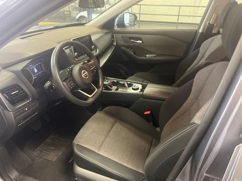 Used 2021 Nissan Rogue SV AWD/4WD image 4