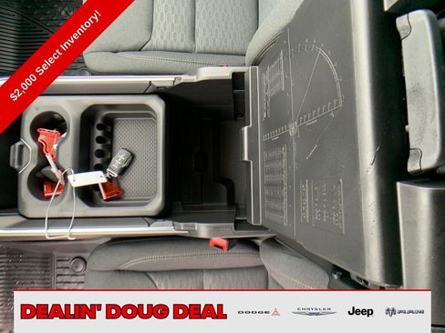 New 2026 RAM 1500 4x4 Crew Cab image 29