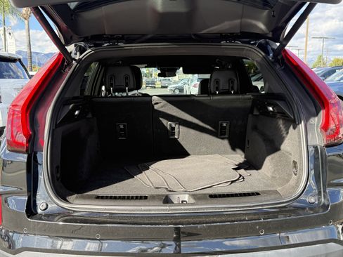 Used 2024 Cadillac XT4 Premium Luxury image 10