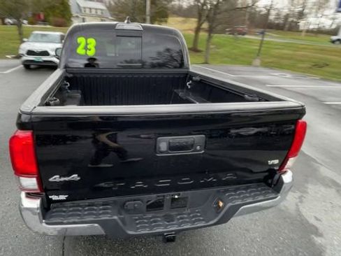 Certified 2023 Toyota Tacoma SR5 AWD/4WD image 7