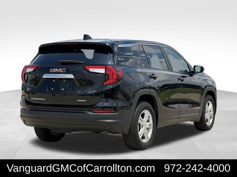 Used 2024 GMC Terrain SLE AWD/4WD image 9