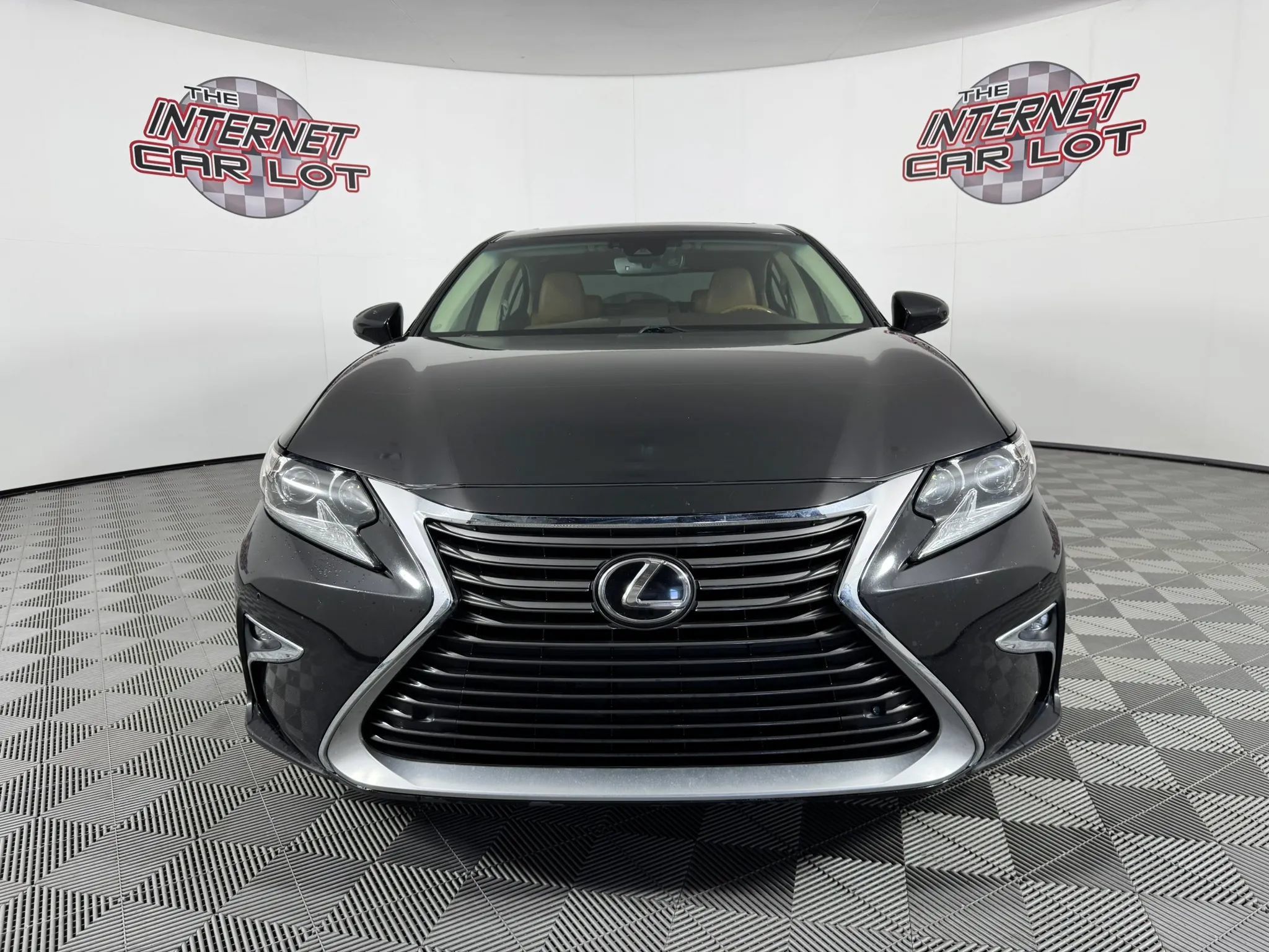 Used 2016 Lexus ES 350 w/ Luxury Package w/Wood Trim FWD image 2
