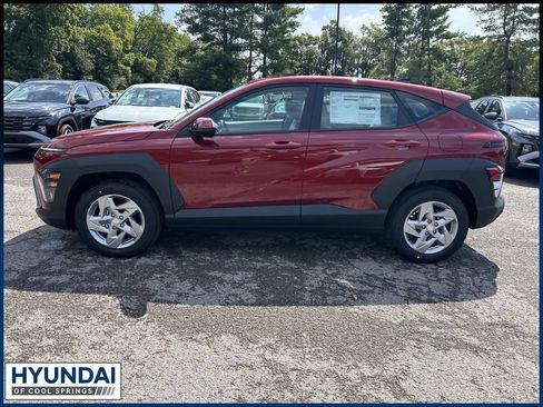 New 2027 Hyundai Kona SE FWD image 4