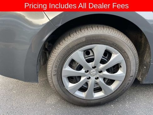 Used 2025 Toyota Corolla LE w/ Convenience Package FWD image 11