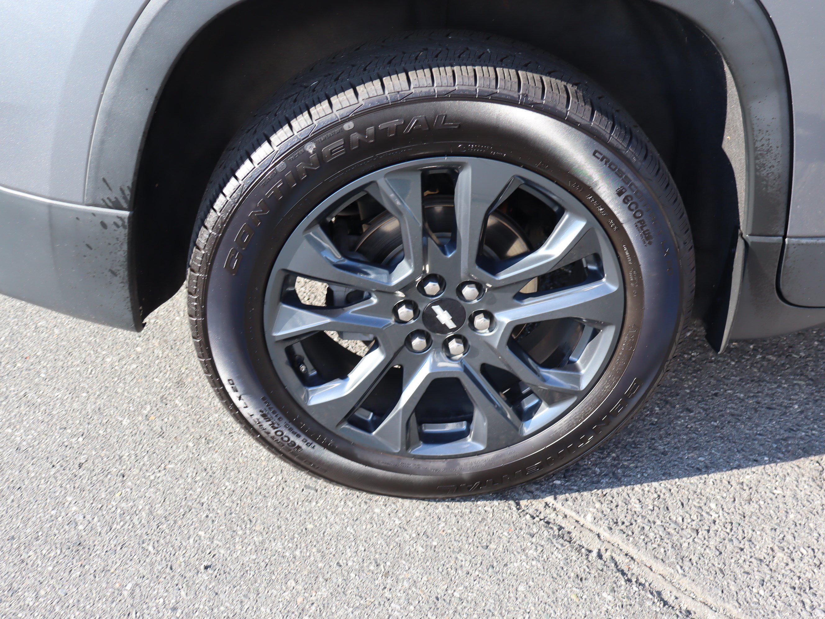 Used 2021 Chevrolet Traverse RS FWD image 41