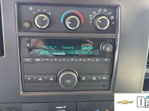 Used 2025 GMC Savana 3500 LT w/ LT Preferred Equipment Group RWD image 14