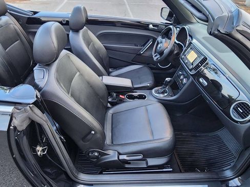 Used 2013 Volkswagen Beetle 2.5 FWD image 16