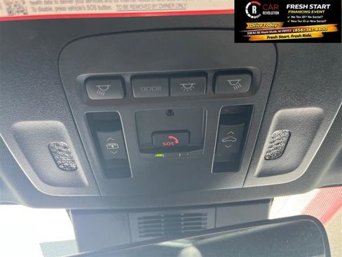 Used 2025 Toyota Camry XSE FWD image 11