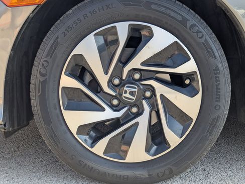 Used 2017 Honda Civic LX image 29