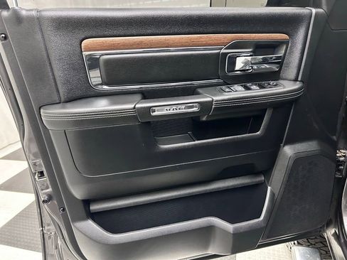 Used 2015 RAM 2500 Laramie w/ Convenience Group image 11