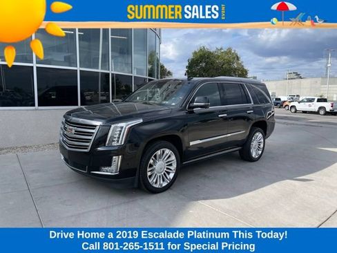 Used 2019 Cadillac Escalade Platinum AWD/4WD image 1