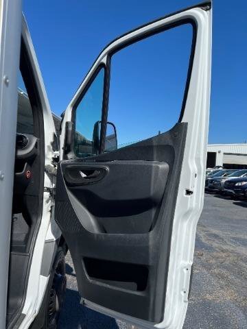 Used 2024 Mercedes-Benz Sprinter 3500 image 23