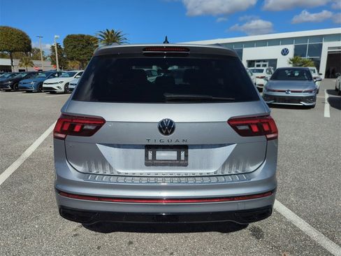 Used 2022 Volkswagen Tiguan SE R-Line image 7